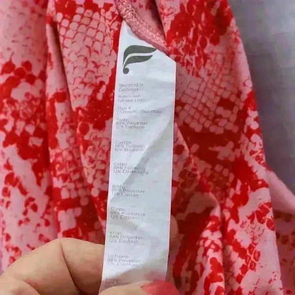 Fabletics Powerhold size XL pink/red snake print capri leggings - Picture 9 of 9